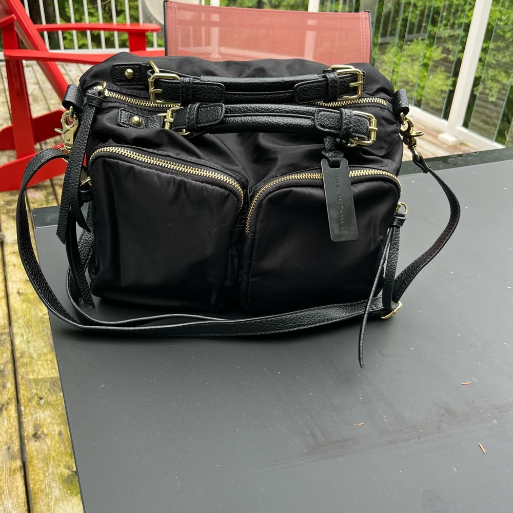 Extra large Steven by Steve Black Nylon Multi-Pocket Bag -